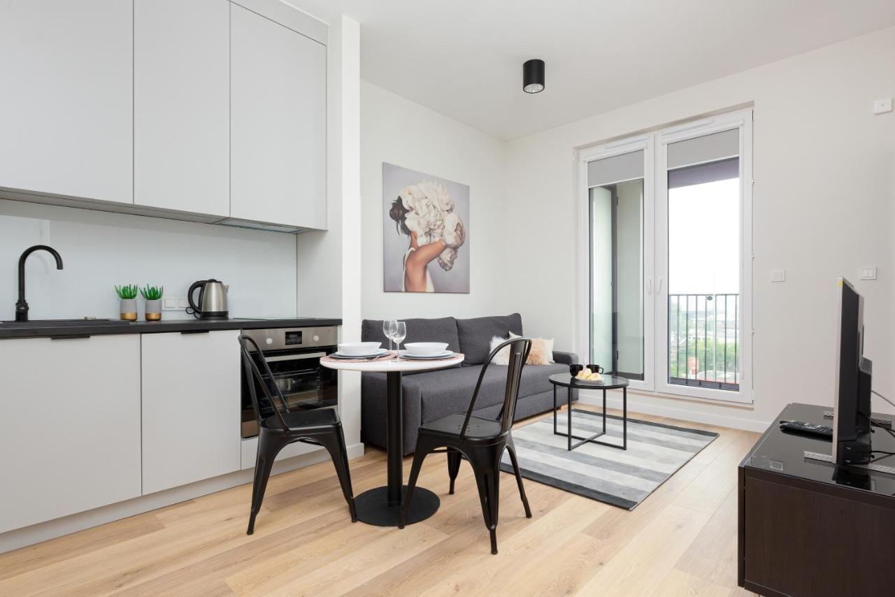Apartments Business Center Wola Ordona By Renters Varsó Kültér fotó