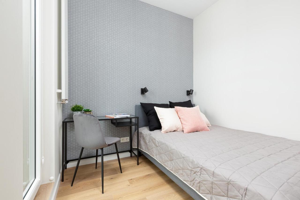 Apartments Business Center Wola Ordona By Renters Varsó Kültér fotó
