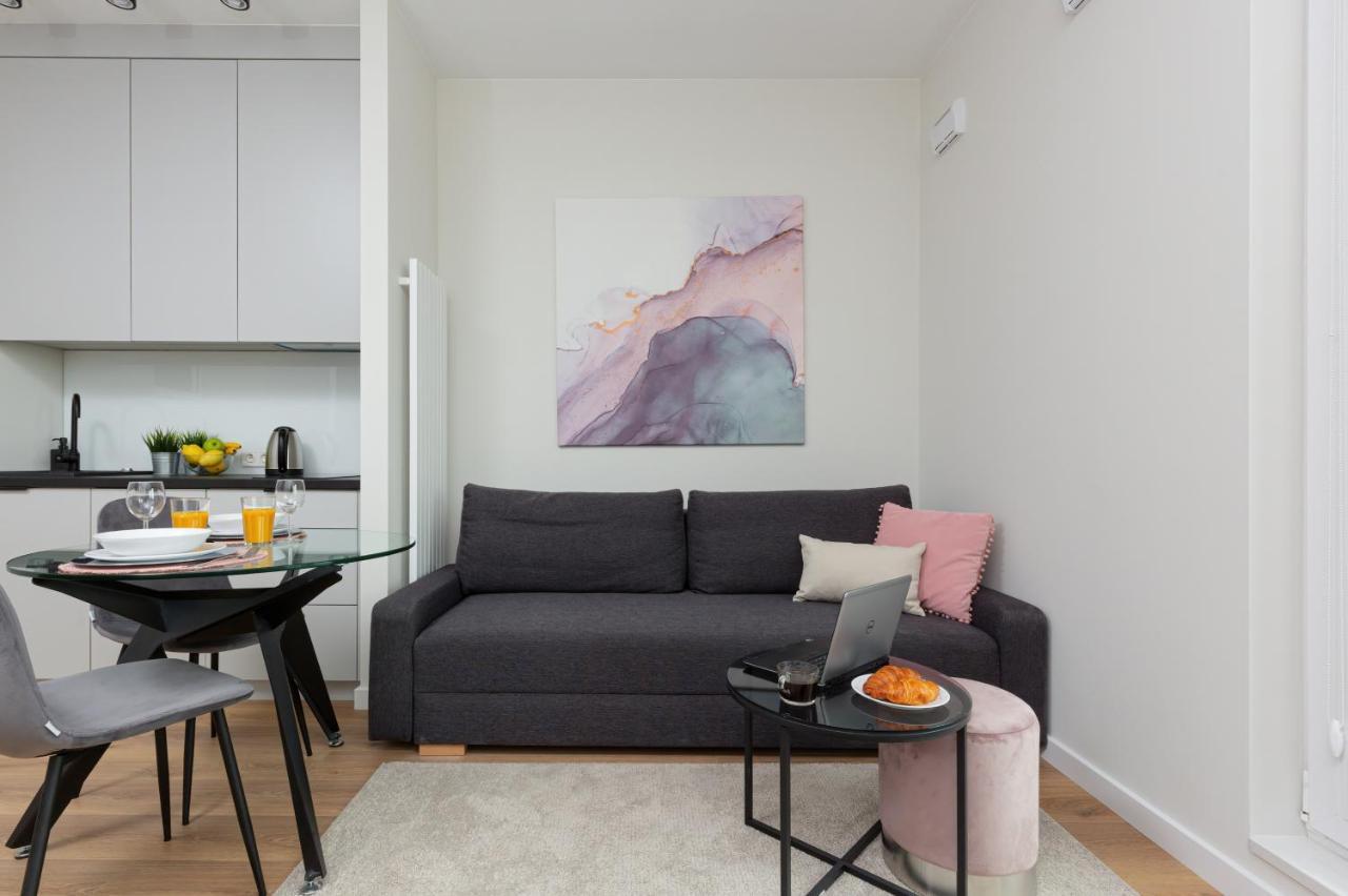 Apartments Business Center Wola Ordona By Renters Varsó Kültér fotó