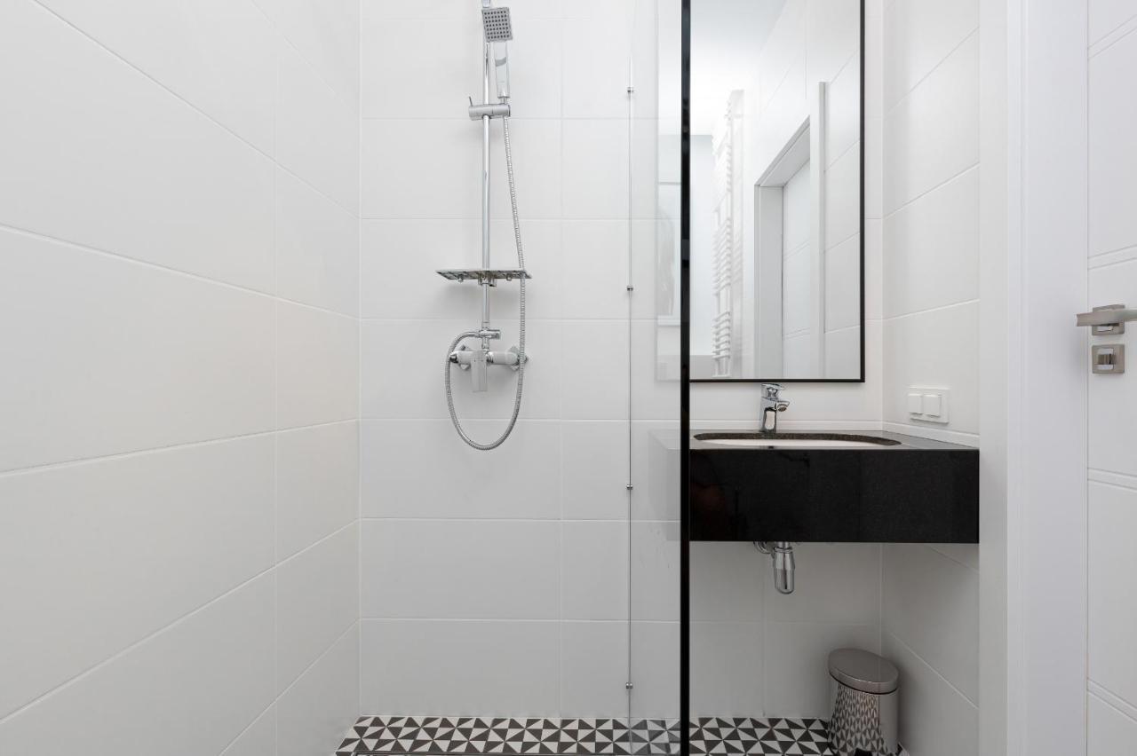 Apartments Business Center Wola Ordona By Renters Varsó Kültér fotó